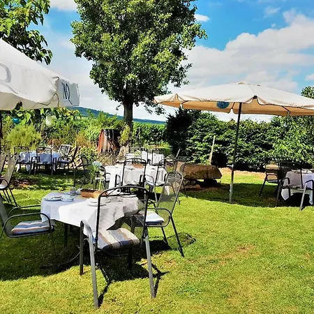 Pansiyon Ferienzimmer Weingut Mack Oestrich-Winkel